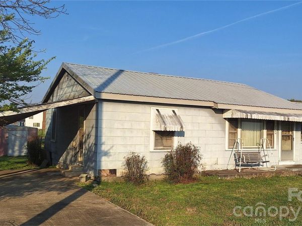 2786 Cat Square Road , Vale, NC 28168