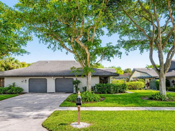 5041 Pine Drive, Boynton Beach, FL 33437