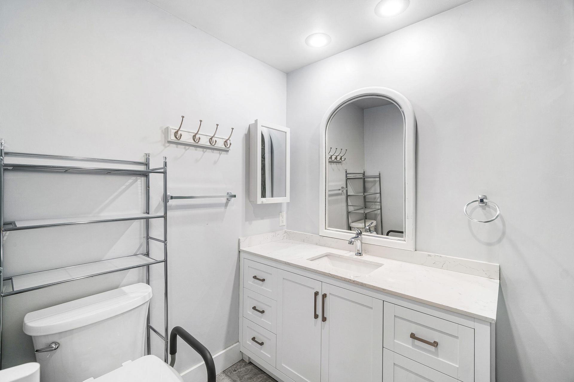 5041 Pine Drive, Boynton Beach, FL 33437 Photo