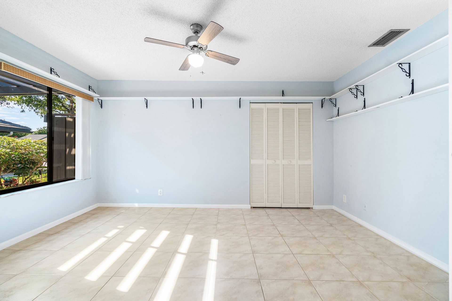 5041 Pine Drive, Boynton Beach, FL 33437 Photo