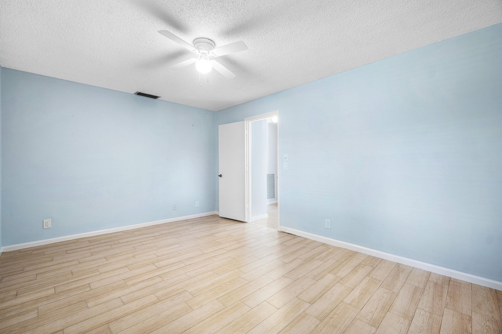 5041 Pine Drive, Boynton Beach, FL 33437 Photo