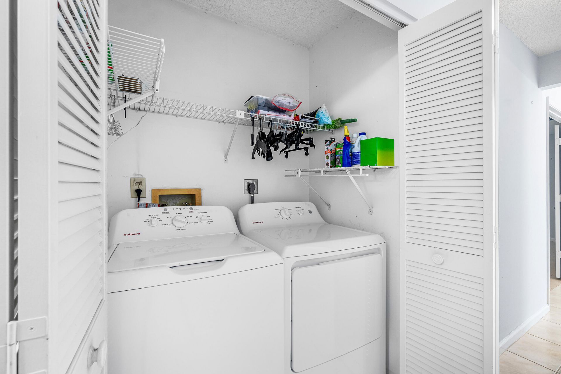 5041 Pine Drive, Boynton Beach, FL 33437 Photo