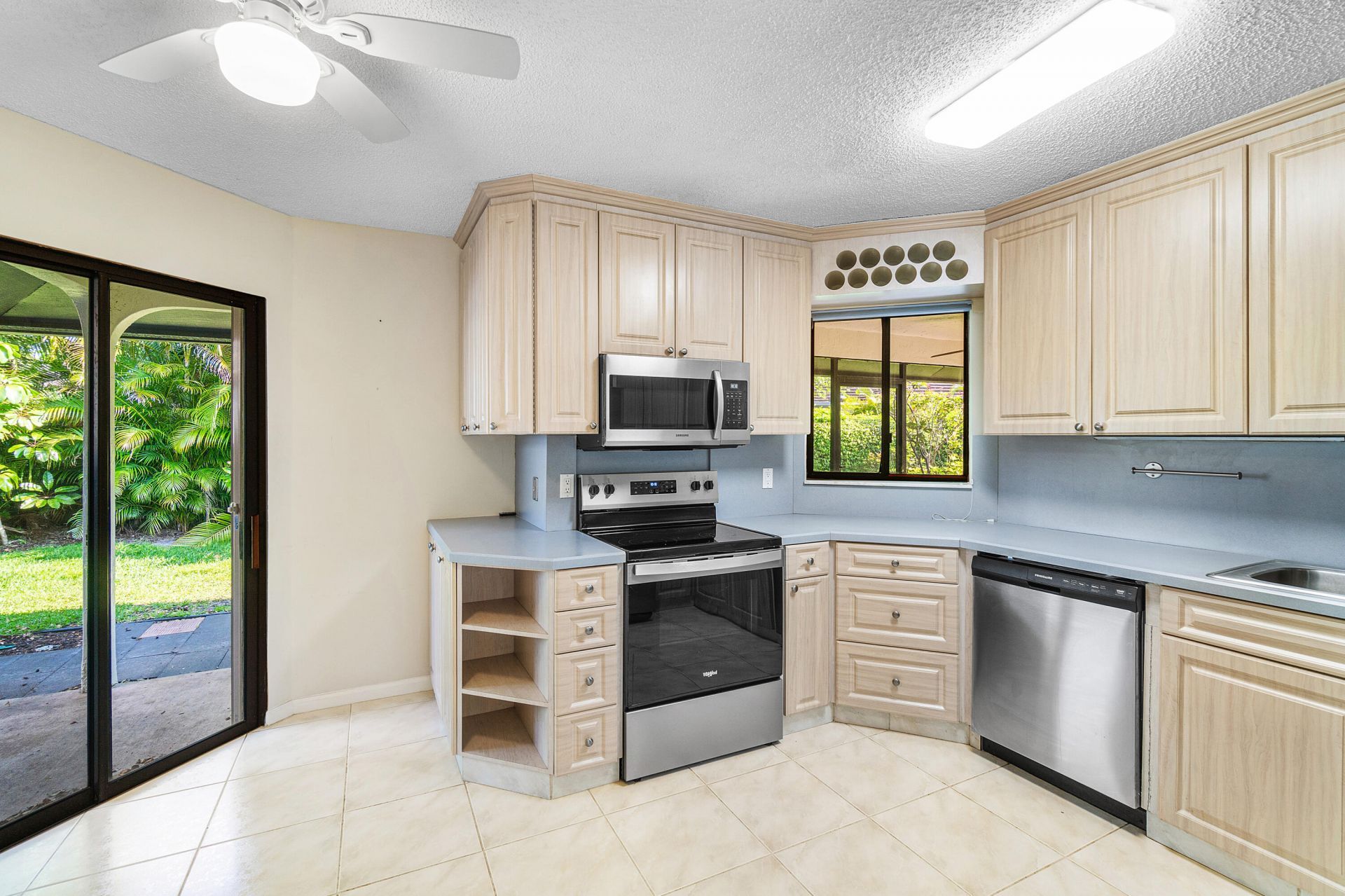 5041 Pine Drive, Boynton Beach, FL 33437 Photo