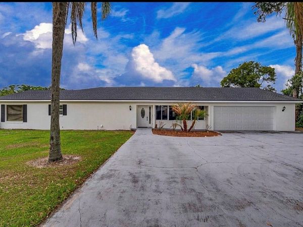 723 W PINEDALE DRIVE , PLANT CITY, FL 33563