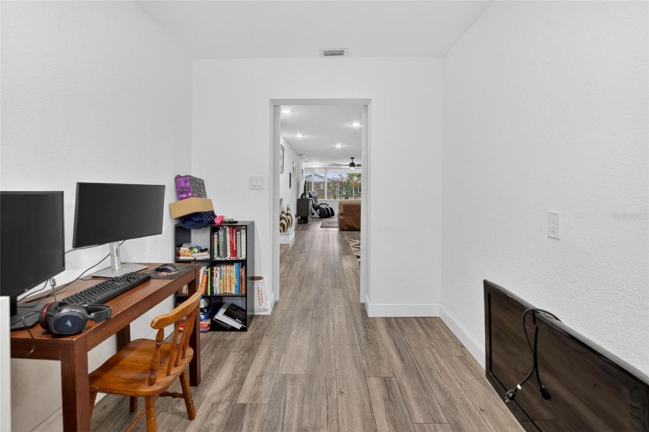 723 W Pinedale Drive , Plant City, FL 33563 Photo