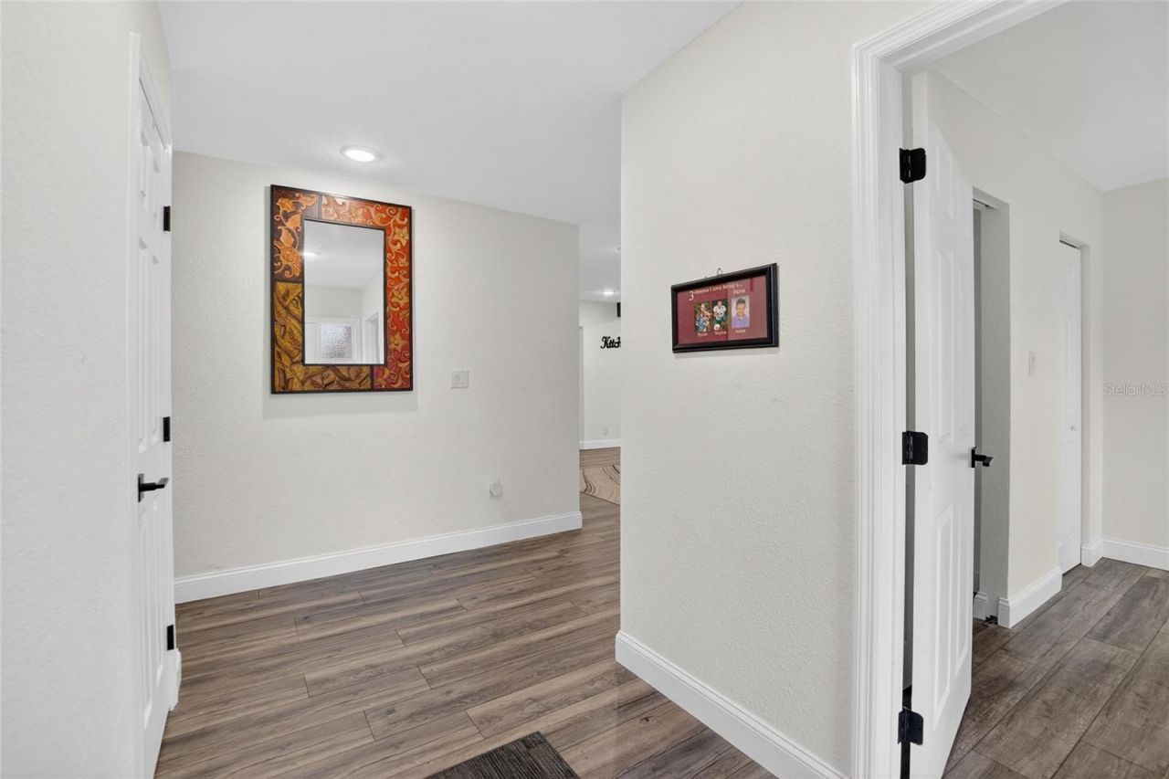 723 W Pinedale Drive , Plant City, FL 33563 Photo