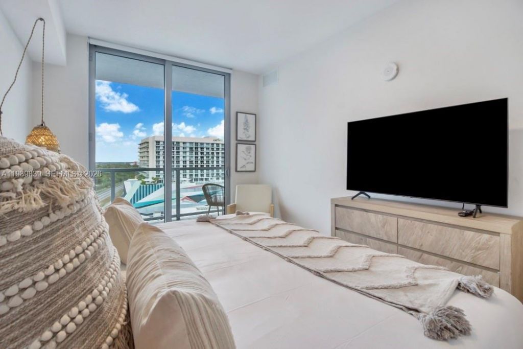 3900 Biscayne Blvd , Unit N-911, Miami, FL 33137 Photo