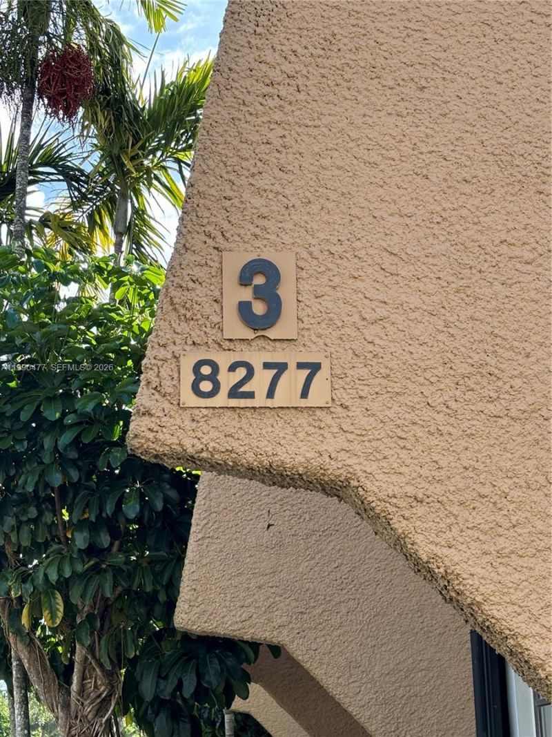 8277 SW 128th St , Unit 113, Pinecrest, FL 33156 Photo