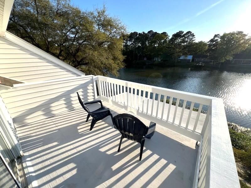 7 Town Park Lane Photo 31