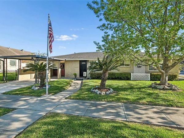 1213 INDIANA Street, Chalmette, LA 70043