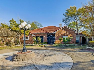 3024 Encino Drive, Dallas, TX 75228