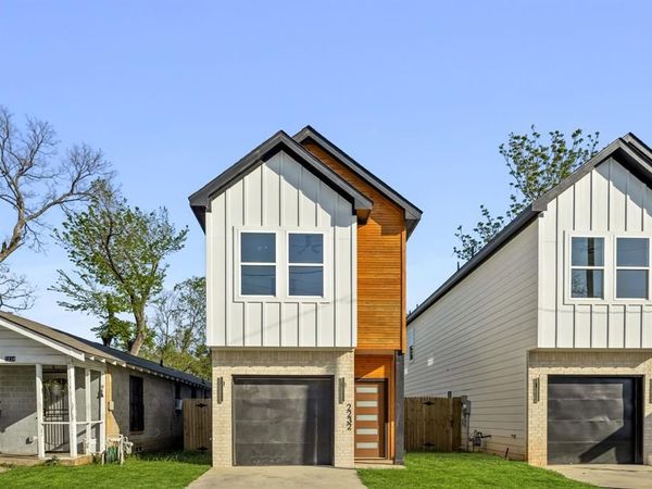 2232 Hooper Street , Dallas, TX 75215