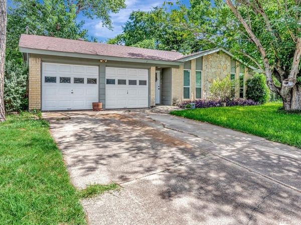 5913 Cathy Court, Watauga, TX 76148