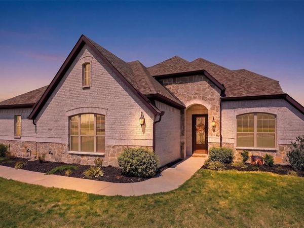 704 Cactus Creek Court, Godley, TX 76044