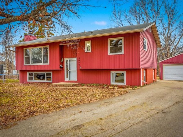 2041 Northgate Court NW, Rochester, MN 55901