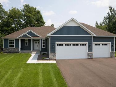 22752 Raven Street NW, Oak Grove, MN 55005