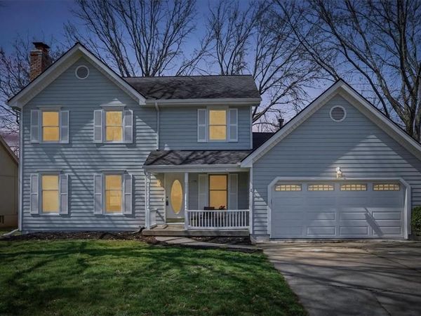 1104 SE 7th Street, Lee's Summit, MO 64063