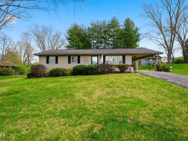 1211 Oakdell Court, Johnson City, TN 37604