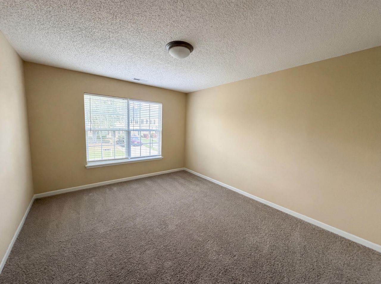 147 Lake Jogassee Drive Photo 12