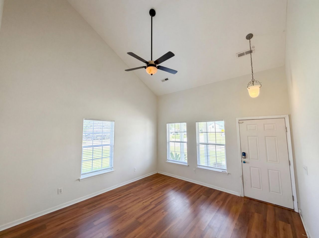 147 Lake Jogassee Drive Photo 7