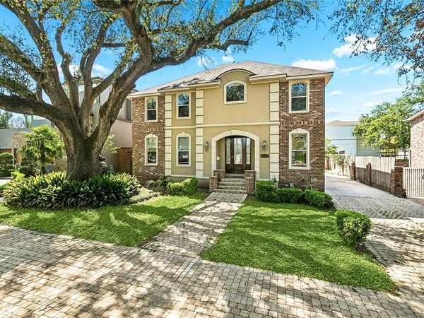 5876 FLEUR DE LIS Drive, New Orleans, LA 70124