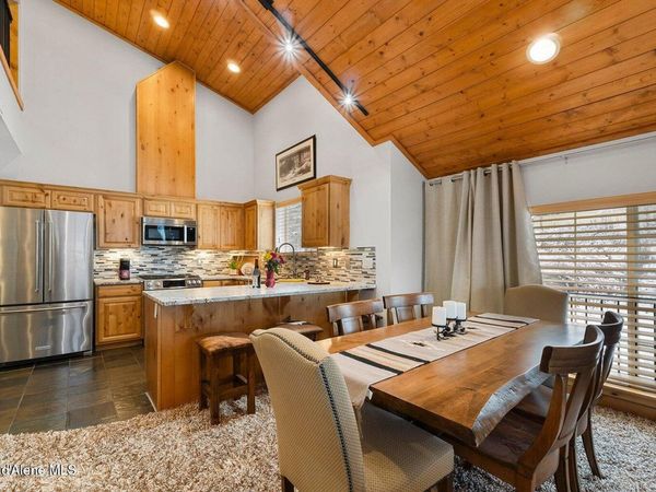 308 Ohio AVE, Unit # 402, Kellogg, ID 83837