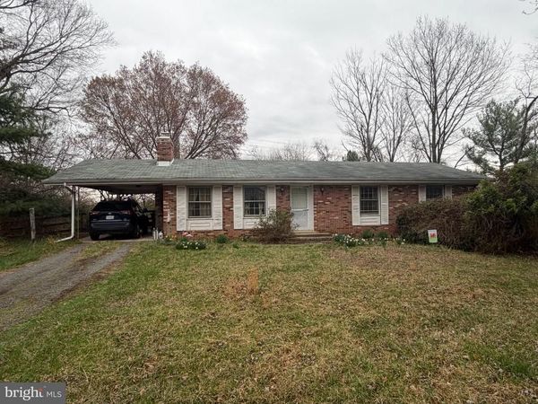 3605 SANDERS LANE, CATHARPIN, VA 20143