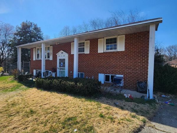 9520 KNIGHT COURT , UPPER MARLBORO, MD 20772