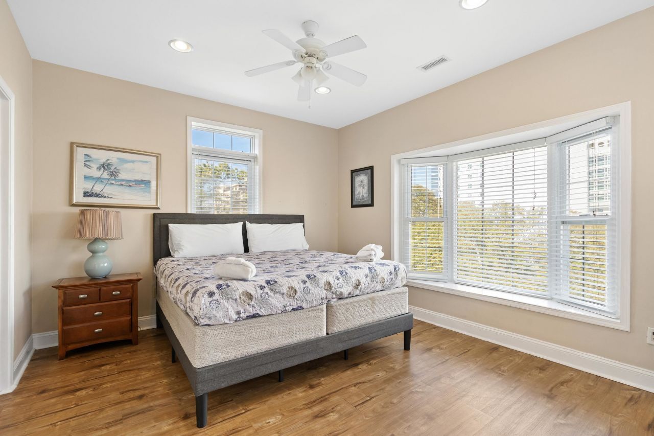 213 76th Ave. N Photo 34