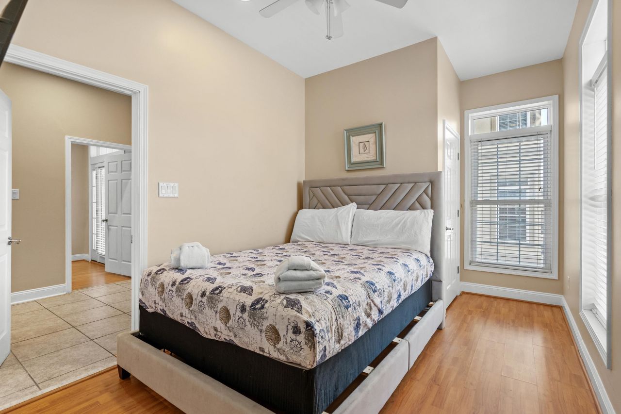 213 76th Ave. N Photo 54