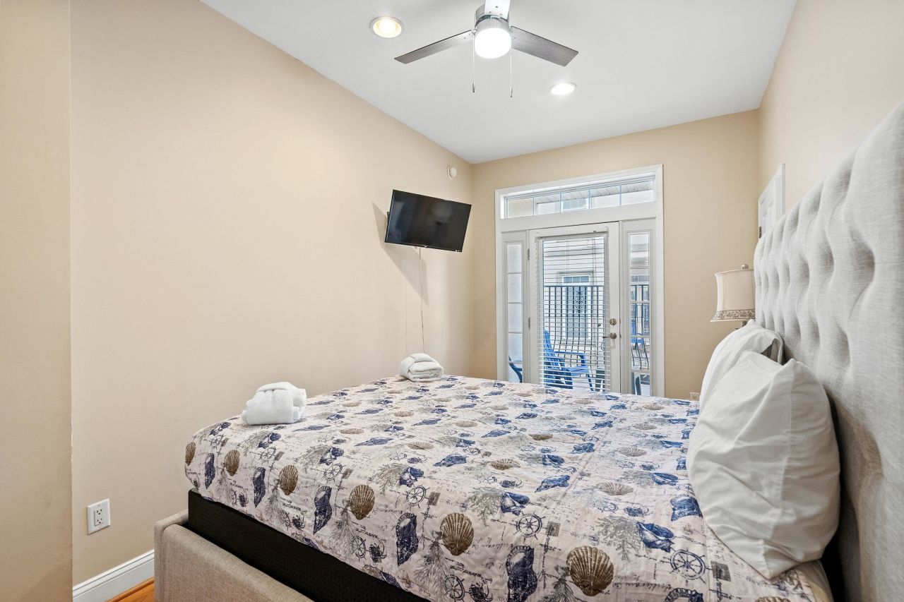 213 76th Ave. N Photo 58