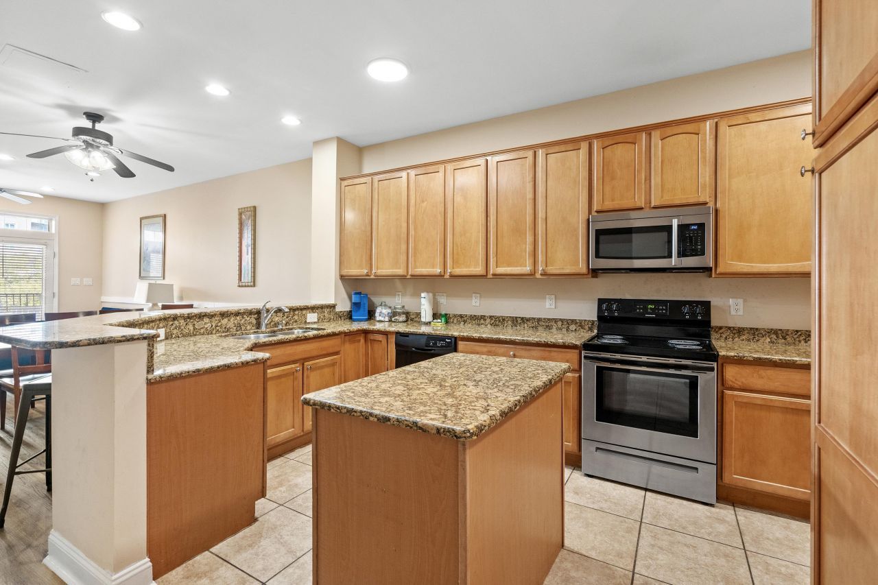 213 76th Ave. N Photo 6