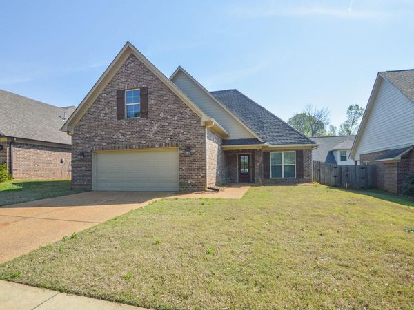 105 Bent Brook Ridge, Starkville, MS 39759