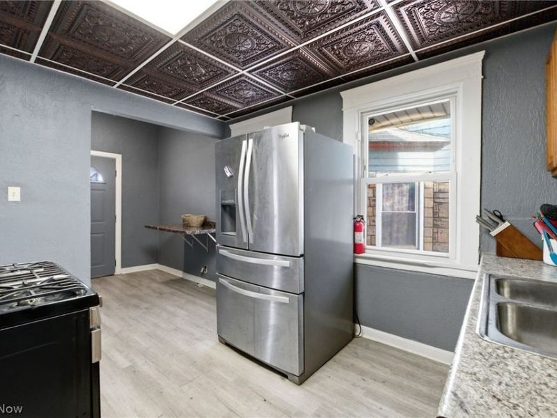 2182 E 80th Street, Cleveland, OH 44103 Photo 14