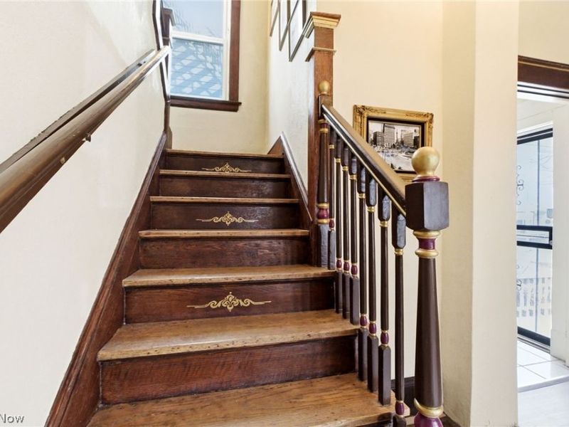 2182 E 80th Street, Cleveland, OH 44103 Photo 18