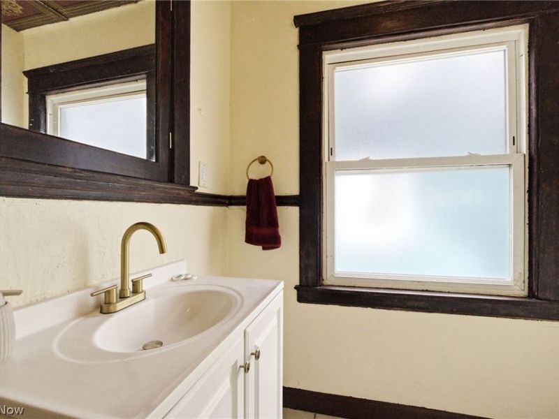 2182 E 80th Street, Cleveland, OH 44103 Photo 29