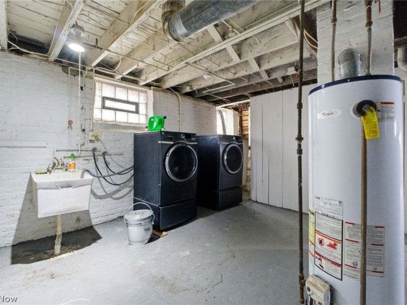 2182 E 80th Street, Cleveland, OH 44103 Photo 37