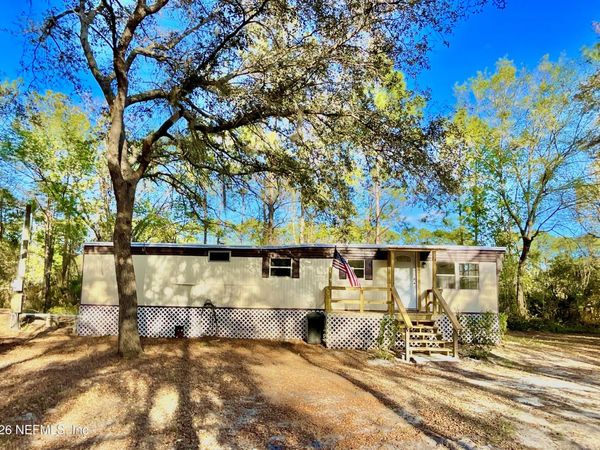 106 SPRUCE Road, Interlachen, FL 32148