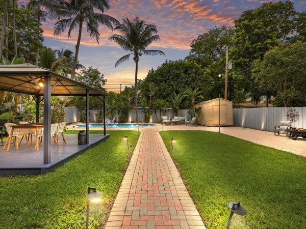 720 NE 7th Street, Pompano Beach, FL 33060