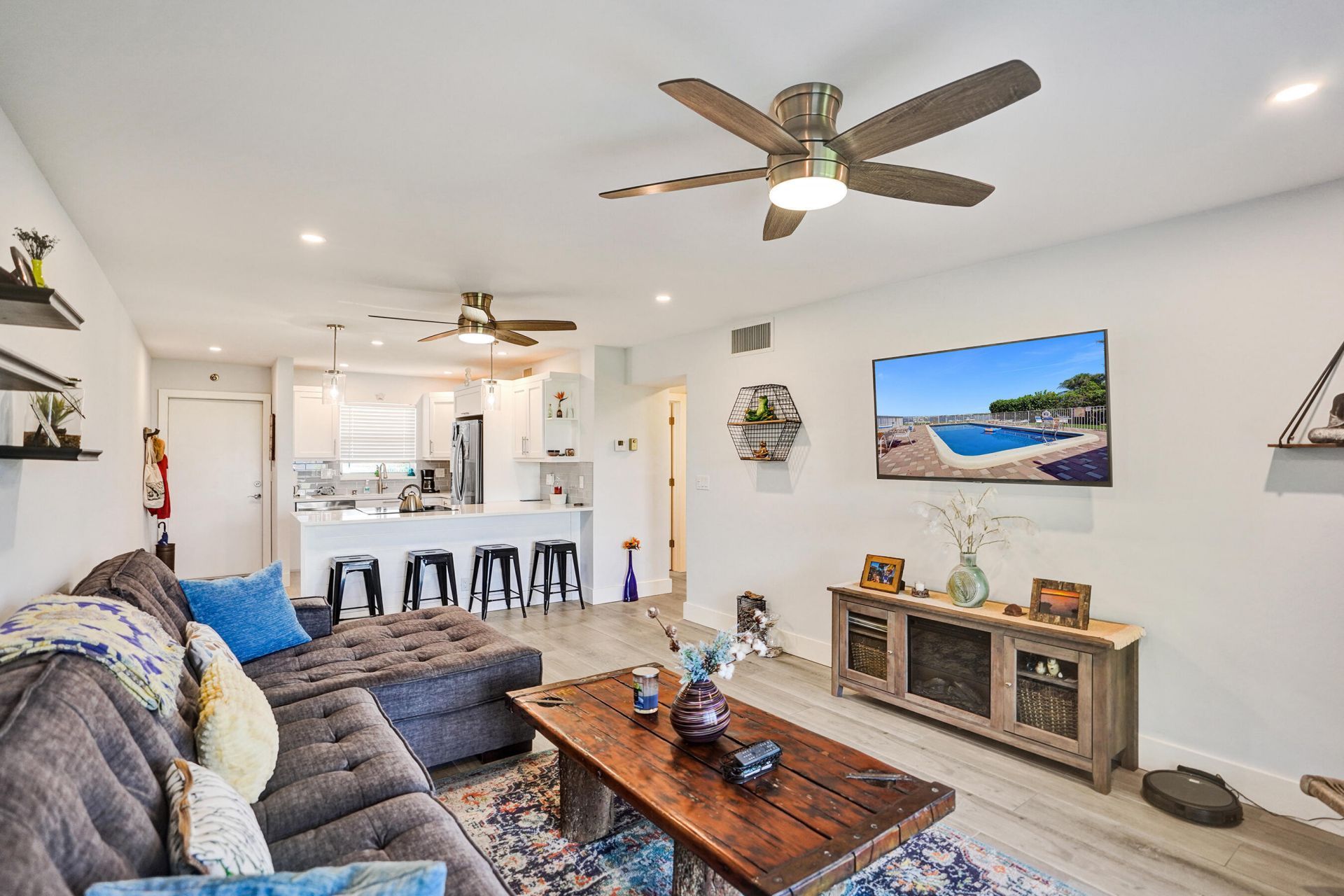 311 E Ocean Avenue, Unit 102, Lantana, FL 33462 Photo