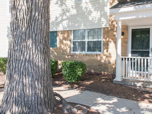 9071 Wrenwood Lane, Brentwood, MO 63144