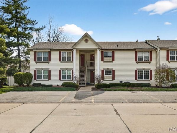 74 Sugar Glen Court, St Peters, MO 63376