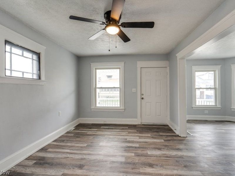 3127 W 90th Street, Cleveland, OH 44102 Photo 5