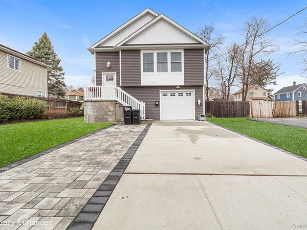 14 E 5th Street , Huntington, NY 11746