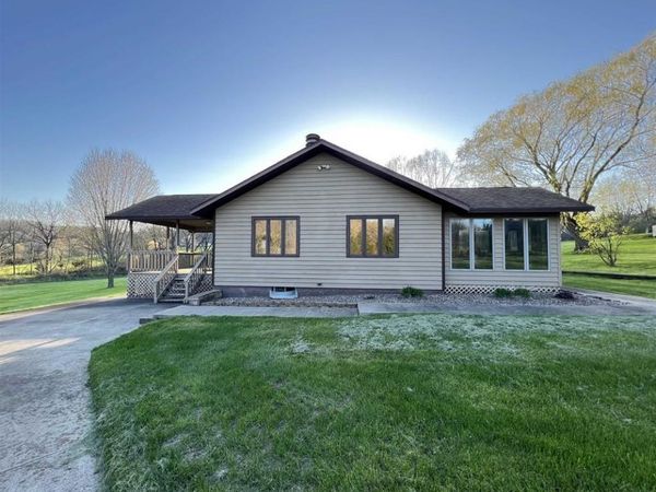 71 Sugarcreek Trail, GALENA, IL 61036