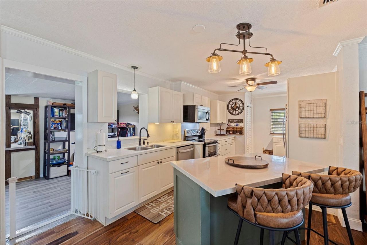 280 38th Avenue Se, Saint Petersburg, FL 33705 Photo