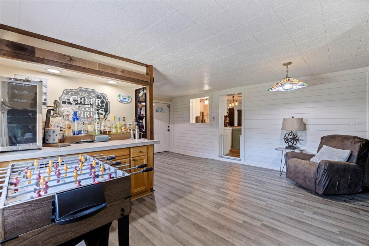 280 38th Avenue Se, Saint Petersburg, FL 33705 Photo