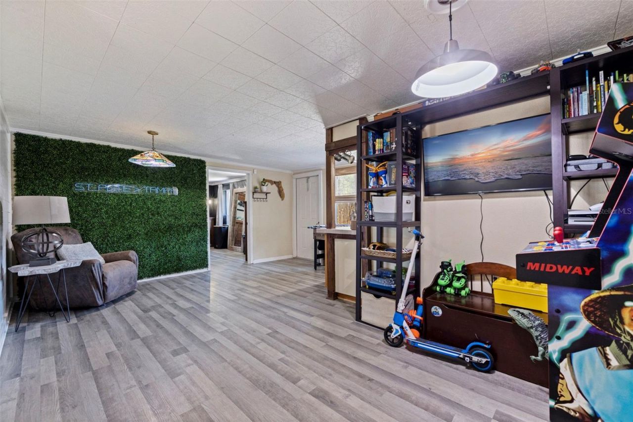 280 38th Avenue Se, Saint Petersburg, FL 33705 Photo