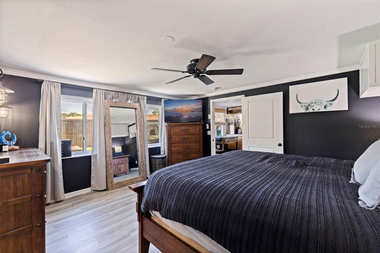 280 38th Avenue Se, Saint Petersburg, FL 33705 Photo