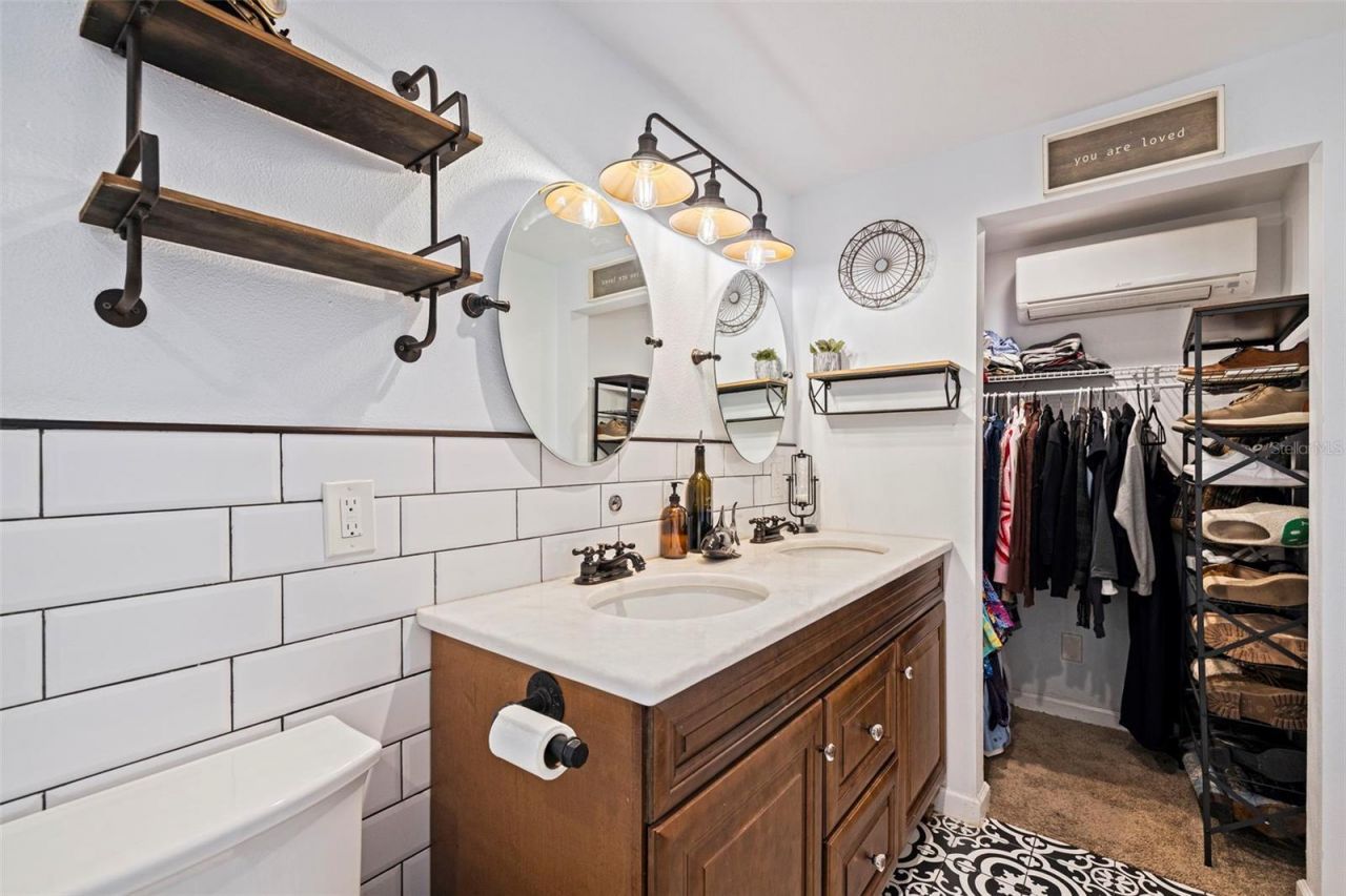 280 38th Avenue Se, Saint Petersburg, FL 33705 Photo